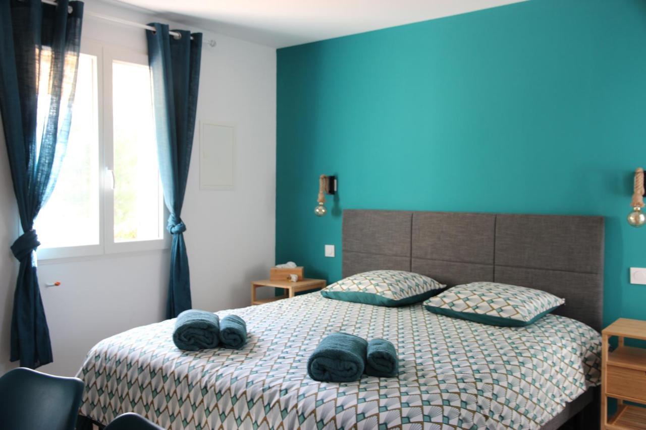 Maison D'Hote Villa Monique Cuges-les-Pins Esterno foto